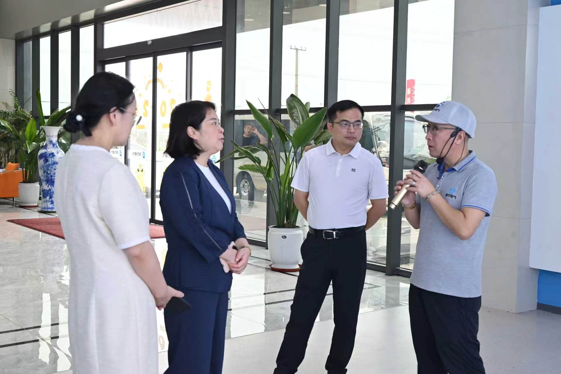 如皋市市长程瑞琴一行莅临彬长电气（申电电气）调研指导